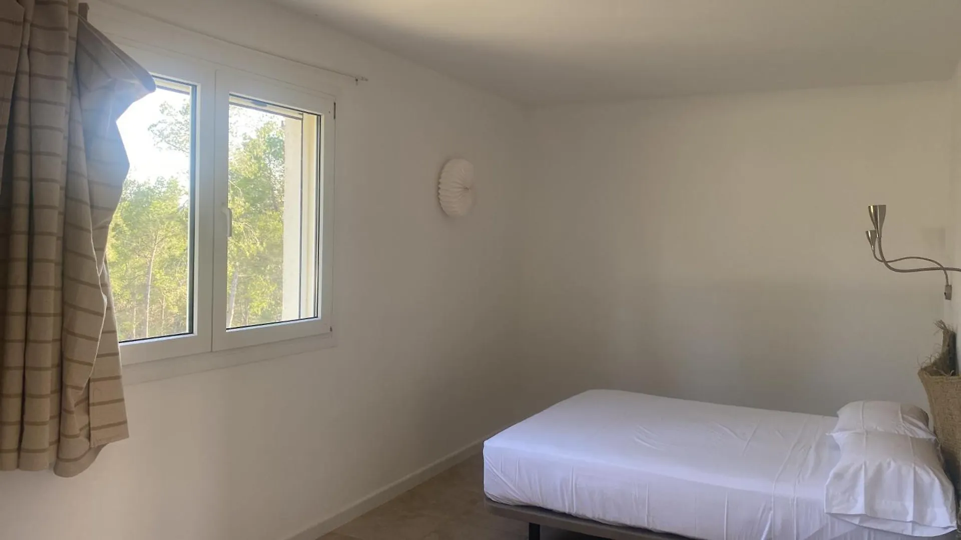 Hotel Fundació L'Olivar Ventalló 0*,  España